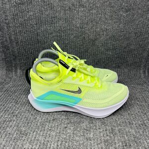 Nike Zoom Fly 4 Barely Volt Green Athletic Running Shoes Women’s 7.5 CT2401-700